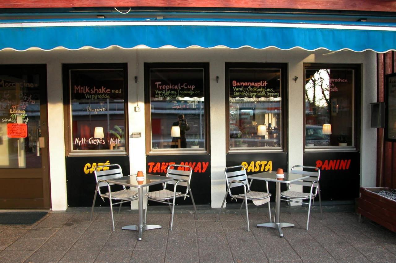 Bed and Breakfast Cafe Bistro Moccacino Eksharad Экстерьер фото